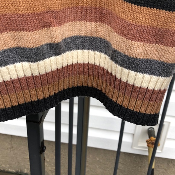 Sweater - Picture 3 of 3